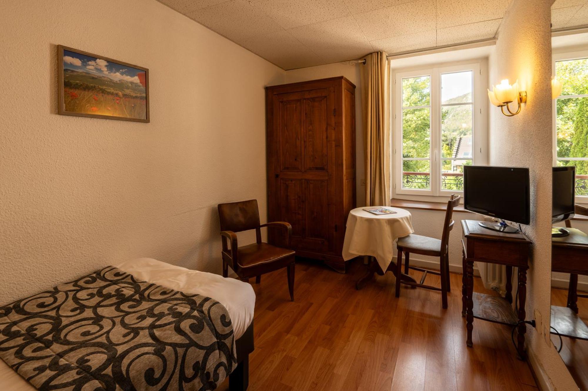 Logis Hotel - Le Col De L'Arc Lans-en-Vercors Luaran gambar